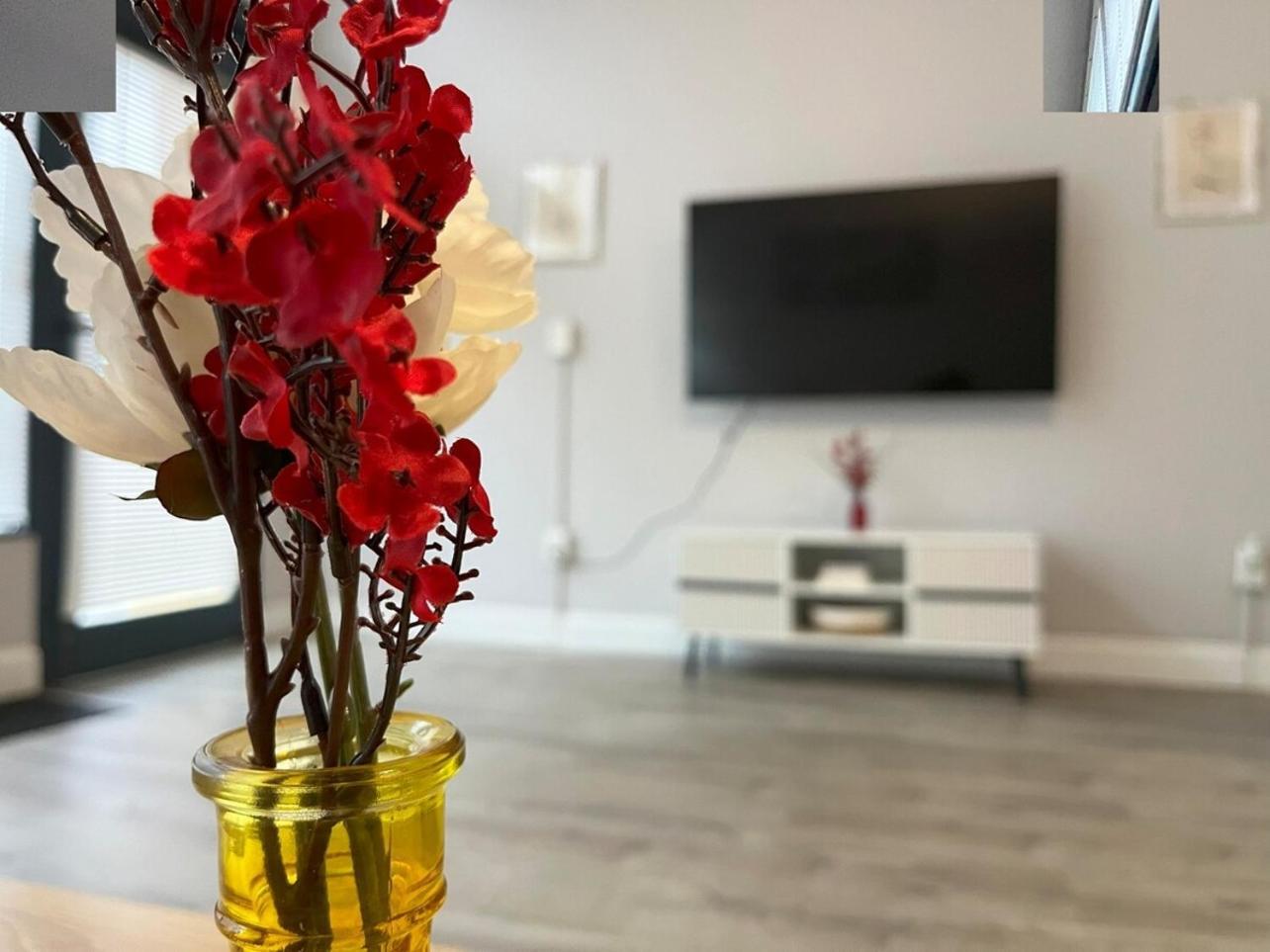 Local Modern Getaway - Ground Floor Appartement Cleveland Buitenkant foto